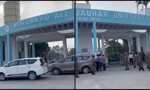 സർക്കാർ ഫണ്ട് വകമാറ്റിയെന്ന് ആരോപണം; ജൗഹർ ട്രസ്റ്റുമായി ബന്ധപ്പെട്ട് പത്തിടങ്ങളിൽ ഇഡി റെയ്ഡ് സർക്കാർ ഫണ്ട് വകമാറ്റിയെന്ന് ആരോപണം; ജൗഹർ ട്രസ്റ്റുമായി ബന്ധപ്പെട്ട് പത്തിടങ്ങളിൽ ഇഡി റെയ്ഡ്