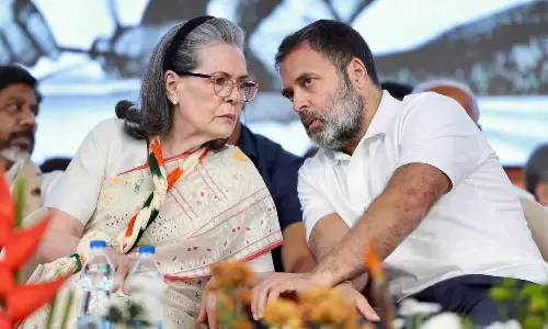 പപ്പ പോയതിന് ശേഷം മമ്മയെന്തെല്ലാം കഷ്ടപ്പാടുകൾ അനുഭവിച്ചുവെന്നത് എനിക്കും സഹോദരിക്കും മാത്രമേയറിയൂ; സോണിയ ഗാന്ധിയുടെ പോരാട്ടവീര്യത്തെ കുറിച്ച് രാഹുൽ പപ്പ പോയതിന് ശേഷം മമ്മയെന്തെല്ലാം കഷ്ടപ്പാടുകൾ അനുഭവിച്ചുവെന്നത് എനിക്കും സഹോദരിക്കും മാത്രമേയറിയൂ; സോണിയ ഗാന്ധിയുടെ പോരാട്ടവീര്യത്തെ കുറിച്ച് രാഹുൽ
