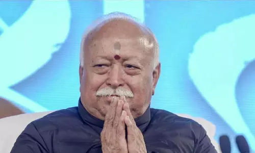 മോഹൻ ഭഗവതിന്റെ അമേരിക്കൻ സന്ദർശനത്തിൽ എതിർപ്പുമായി യുഎസ് കമ്മീഷൻ; ഔദ്യോഗിക പരിപാടികളിൽ ആർഎസ്എസിനെ വിലക്കണമെന്ന് ആവശ്യം മോഹൻ ഭഗവതിന്റെ അമേരിക്കൻ സന്ദർശനത്തിൽ എതിർപ്പുമായി യുഎസ് കമ്മീഷൻ; ഔദ്യോഗിക പരിപാടികളിൽ ആർഎസ്എസിനെ വിലക്കണമെന്ന് ആവശ്യം