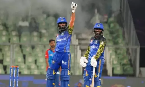 Defending champions off to a winning start; Kochi Blue Tigers defeat Kollam Sailors. Defending champions off to a winning start; Kochi Blue Tigers defeat Kollam Sailors.