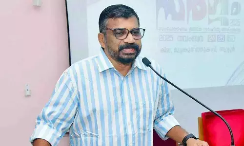 ദേശാഭിമാനിയിലെ കള്ളൻ വിജയൻ ഫീച്ചർ വിവാദം; ന്യൂസ് എഡിറ്റർ കെ.ആർ അജയൻ രാജിവച്ചു