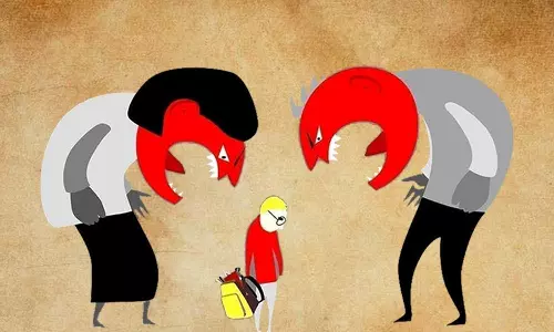 എന്റെ അഭിമാനമാണ് നീ: എന്ന വാക്കിനു പിന്നിൽ ശ്വാസംമുട്ടുന്ന കുട്ടികൾ; നാർസിസിസ്റ്റിക് പാരന്റിങ് തിരിച്ചറിയാം എന്റെ അഭിമാനമാണ് നീ: എന്ന വാക്കിനു പിന്നിൽ ശ്വാസംമുട്ടുന്ന കുട്ടികൾ; നാർസിസിസ്റ്റിക് പാരന്റിങ് തിരിച്ചറിയാം