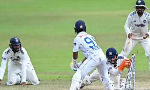 Colombo Test heads towards a thrilling finish; Sri Lanka suffers batting collapse in second innings. Colombo Test heads towards a thrilling finish; Sri Lanka suffers batting collapse in second innings.