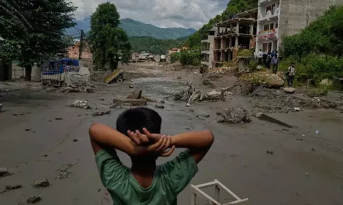 നേപ്പാളിലെ മിന്നൽ പ്രളയം: മരണസംഖ്യ 270; കാണാതായവരിൽ 33 മലയാളികളും നേപ്പാളിലെ മിന്നൽ പ്രളയം: മരണസംഖ്യ 270; കാണാതായവരിൽ 33 മലയാളികളും