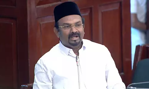 തമിഴ്നാട്ടിലെ മുസ്‌ലിം പെണ്‍കുട്ടികളുടെ ബിരുദ പഠനത്തിനുള്ള ട്യൂഷന്‍ ഫീസ് പൂര്‍ണമായും വഹിക്കും; പ്രഖ്യാപനവുമായി ടിവികെ സര്‍ക്കാര്‍