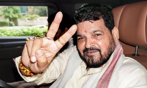 അവര് എന്നെ ഹീറോ ആക്കി; ആരോപണമുന്നയിച്ച വനിതാ ഗുസ്തിതാരങ്ങളെ പരിഹസിച്ച് ബ്രിജ് ഭൂഷണ് സിങ് അവര് എന്നെ ഹീറോ ആക്കി; ആരോപണമുന്നയിച്ച വനിതാ ഗുസ്തിതാരങ്ങളെ പരിഹസിച്ച് ബ്രിജ് ഭൂഷണ് സിങ്