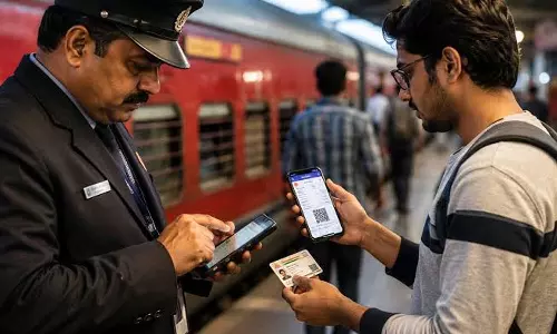 സ്ക്രീൻഷോട്ട് കാണിച്ചാൽ പണി കിട്ടും! അൺറിസർവ്ഡ് ടിക്കറ്റ് കാണിക്കാൻ ഇനി ഈ വഴി മാത്രം; റെയിൽവേ നിയമം കർശനമാക്കി