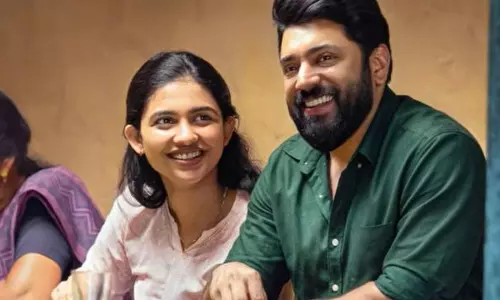ചായമേകിയോ സ്വർണ്ണ മേഘമേ! ബത്ലഹേം കുടുംബ യൂണിറ്റിലെ വർണ്ണജാലം ഗാനം പുറത്ത് ചായമേകിയോ സ്വർണ്ണ മേഘമേ! ബത്ലഹേം കുടുംബ യൂണിറ്റിലെ വർണ്ണജാലം ഗാനം പുറത്ത്