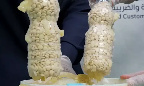 18,549 Captagon pills seized at Dammam airport 18,549 Captagon pills seized at Dammam airport
