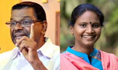 രമ്യ ഹരിദാസിന്റെ വിവാദ കത്ത്: സ്പീക്കറുടെ ഓഫീസിനെ സംശയത്തിലാക്കരുത്, വിവാദങ്ങളിലേക്ക് വലിച്ചിഴയ്ക്കരുത് -തിരുവഞ്ചൂർ രാധാകൃഷ്ണൻ രമ്യ ഹരിദാസിന്റെ വിവാദ കത്ത്: സ്പീക്കറുടെ ഓഫീസിനെ സംശയത്തിലാക്കരുത്, വിവാദങ്ങളിലേക്ക് വലിച്ചിഴയ്ക്കരുത് -തിരുവഞ്ചൂർ രാധാകൃഷ്ണൻ