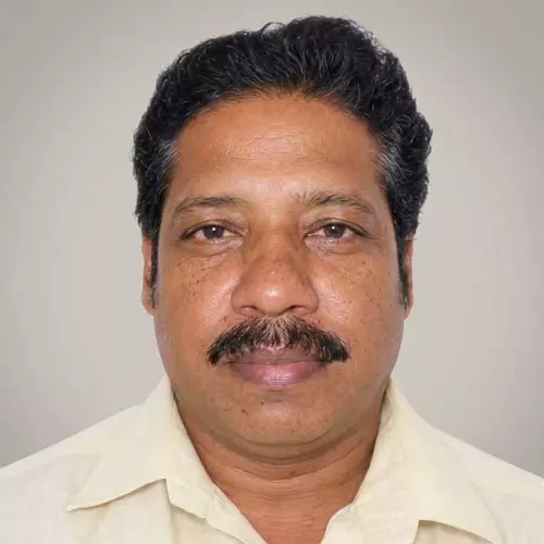 നിയന്ത്രണം വിട്ട ബൈക്ക് ഇലക്ട്രിക് പോസ്റ്റിലിടിച്ചു; പൂനൂർ സ്വദേശിക്ക് ദാരുണാന്ത്യം