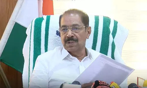 കറന്റ് എപ്പോള് വരും? കെഎസ്ഇബിയിലേക്ക് വിളിച്ചയാള്ക്ക് മന്ത്രിയുടെ നമ്പര് നല്കി ജീവനക്കാരന്, അന്വേഷിക്കാന് നിര്ദേശം കറന്റ് എപ്പോള് വരും? കെഎസ്ഇബിയിലേക്ക് വിളിച്ചയാള്ക്ക് മന്ത്രിയുടെ നമ്പര് നല്കി ജീവനക്കാരന്, അന്വേഷിക്കാന് നിര്ദേശം