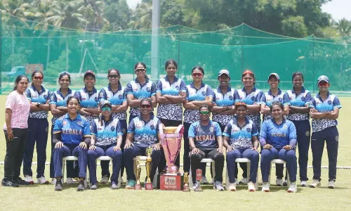 കെസിഎ പിങ്ക് വനിതാ ട്വന്റി 20 കിരീടം സഫയറിന്; ഫൈനലിൽ എമറാൾഡിനെതിരെ 28 റൺസിന്റെ വിജയം