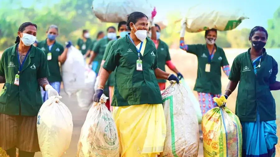 സംസ്ഥാനത്തെ മാലിന്യ ശേഖരണരീതി മാറുന്നു; ഇനി കാശ് കിട്ടും!