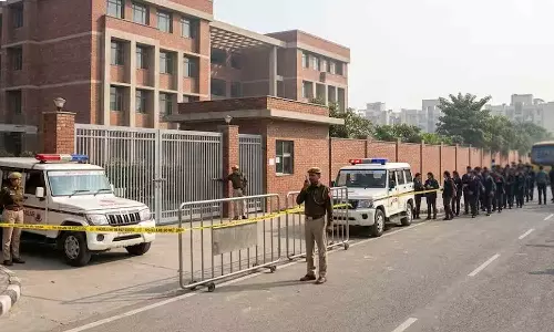 Delhi Schools Receive Bomb Threats