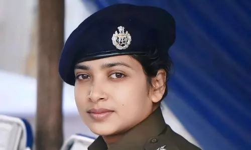 ഹിന്ദുത്വ സംഘടനയുടെ പരാതിക്ക് പിന്നാലെ ബംഗാളിൽ മുസ്‌ലിം ഐപിഎസ് ഉദ്യോഗസ്ഥയ്ക്ക് സ്ഥലംമാറ്റം