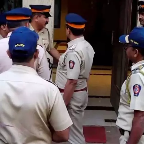 ഭാര്യയെ കൊന്നതിന് ഭര്ത്താവ് ജയിലില്; പന്ത്രണ്ട് വര്ഷത്തിന് ശേഷം ഭാര്യ ജീവനോടെ മുമ്പില്; അറസ്റ്റ് ചെയ്ത് പൊലീസ്