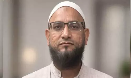 ‘ലവ് ജിഹാദ്’ ആരോപണം: ഉത്തർപ്രദേശിൽ സ്കൂൾ അധ്യാപകനെ വെടിവെച്ചുകൊന്നു ‘ലവ് ജിഹാദ്’ ആരോപണം: ഉത്തർപ്രദേശിൽ സ്കൂൾ അധ്യാപകനെ വെടിവെച്ചുകൊന്നു