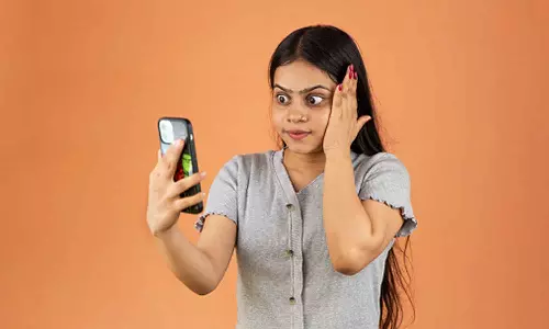 ആധാർ നമ്പർ എല്ലായിടത്തും എടുത്തുകൊടുത്തിട്ടുണ്ടോ? എടുത്തുചാടും മുൻപ് ശ്രദ്ധിച്ചില്ലെങ്കിൽ അപകടം! പകരം ചെയ്യേണ്ടത് ഈ രണ്ട് കാര്യങ്ങളാണ്... ആധാർ നമ്പർ എല്ലായിടത്തും എടുത്തുകൊടുത്തിട്ടുണ്ടോ? എടുത്തുചാടും മുൻപ് ശ്രദ്ധിച്ചില്ലെങ്കിൽ അപകടം! പകരം ചെയ്യേണ്ടത് ഈ രണ്ട് കാര്യങ്ങളാണ്...