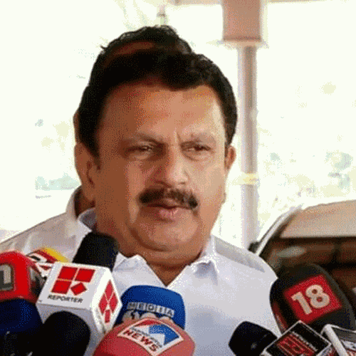 ശബരിമല സ്വര്ണക്കൊള്ള കേസ്: കുറ്റപത്രം സമര്പ്പിക്കാന് വൈകുന്നത് കൈയ്യുംകെട്ടി നോക്കിനില്ക്കില്ല -മന്ത്രി കെ. മുരളീധരന്