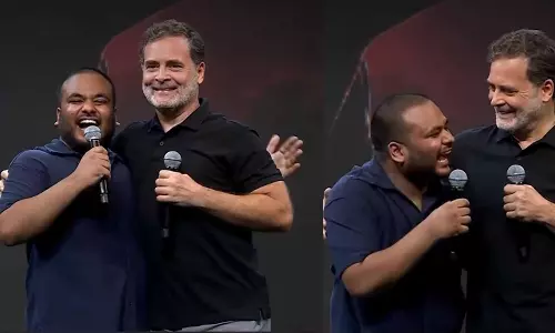‘How are you Modiji?’; വേദിയിൽ മോദിയെ അനുകരിച്ച് കോമഡി, ഒപ്പം ചേർന്ന് രാഹുൽ ഗാന്ധിയും ‘How are you Modiji?’; വേദിയിൽ മോദിയെ അനുകരിച്ച് കോമഡി, ഒപ്പം ചേർന്ന് രാഹുൽ ഗാന്ധിയും