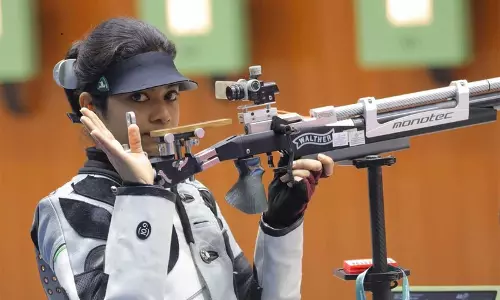 ഏഷ്യൻ ഗെയിംസിൽ ചരിത്ര നേട്ടവുമായി മലയാളി; വിദർഷ കെ. വിനോദിന് ഷൂട്ടിങ്ങിൽ വെള്ളി ഏഷ്യൻ ഗെയിംസിൽ ചരിത്ര നേട്ടവുമായി മലയാളി; വിദർഷ കെ. വിനോദിന് ഷൂട്ടിങ്ങിൽ വെള്ളി
