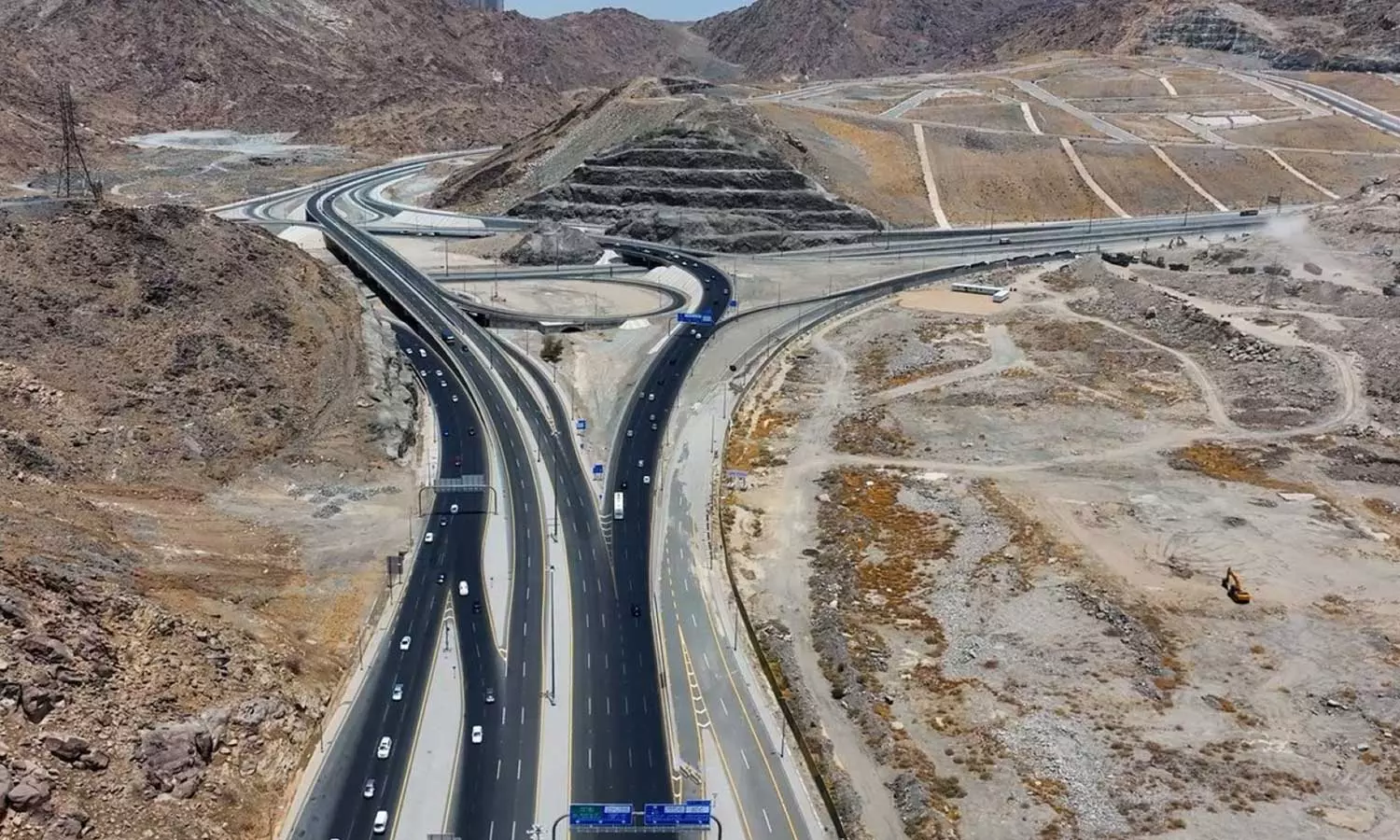 Travel time to be reduced; new road networks opened in Mecca. Travel time to be reduced; new road networks opened in Mecca.