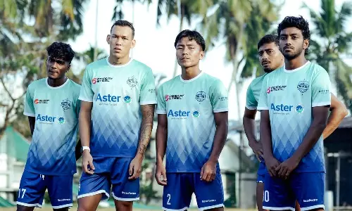 ഇഎംഎസിൽ ഇന്ന് മുതൽ കാൽ പന്ത് ആവേശം ; കാലിക്കറ്റ് എഫ്സി - തിരുവനന്തപുരം കൊമ്പൻസ് മത്സരം 7:30ന് ഇഎംഎസിൽ ഇന്ന് മുതൽ കാൽ പന്ത് ആവേശം ; കാലിക്കറ്റ് എഫ്സി - തിരുവനന്തപുരം കൊമ്പൻസ് മത്സരം 7:30ന്