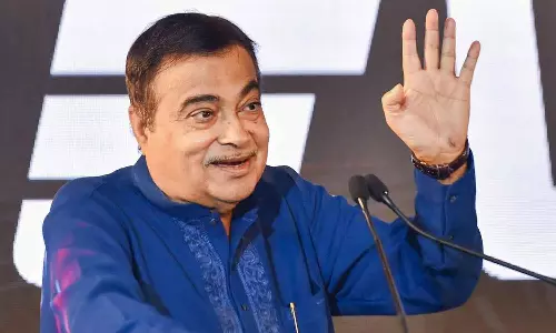 Nitin Gadkari switching to full ethanol fuel car Nitin Gadkari switching to full ethanol fuel car