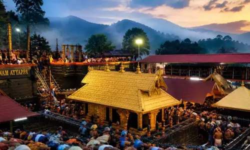 രഹസ്യവിവരങ്ങൾ ചോർന്നു: ശബരിമലയിലെ 110 കടകളുടെ ഇ-ലേലവും ടെൻഡറും റദ്ദാക്കി രഹസ്യവിവരങ്ങൾ ചോർന്നു: ശബരിമലയിലെ 110 കടകളുടെ ഇ-ലേലവും ടെൻഡറും റദ്ദാക്കി