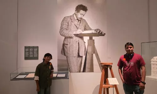 സ്വർണപാതയിൽനിന്ന് മഞ്ഞിന്റെ ലോകത്തേക്ക് സ്വർണപാതയിൽനിന്ന് മഞ്ഞിന്റെ ലോകത്തേക്ക്