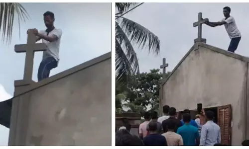 രണ്ടര മാസത്തിനിടെ 35 അതിക്രമങ്ങൾ; ബംഗാളിൽ ക്രൈസ്തവർക്ക് നേരെ ഹിന്ദുത്വ സംഘടനകളുടെ വ്യാപക അക്രമം രണ്ടര മാസത്തിനിടെ 35 അതിക്രമങ്ങൾ; ബംഗാളിൽ ക്രൈസ്തവർക്ക് നേരെ ഹിന്ദുത്വ സംഘടനകളുടെ വ്യാപക അക്രമം