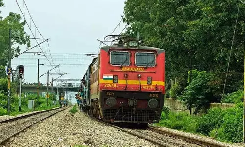ഒക്ടോബർ 15 മുതൽ ട്രെയിൻ ടിക്കറ്റ് നിയമങ്ങളിൽ മാറ്റം; 2000 രൂപയ്ക്ക് മുകളിലുള്ള ബുക്കിങ്ങുകൾക്ക് അധികനിരക്ക് ഈടാക്കും ഒക്ടോബർ 15 മുതൽ ട്രെയിൻ ടിക്കറ്റ് നിയമങ്ങളിൽ മാറ്റം; 2000 രൂപയ്ക്ക് മുകളിലുള്ള ബുക്കിങ്ങുകൾക്ക് അധികനിരക്ക് ഈടാക്കും