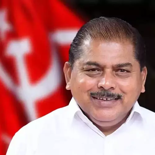 ക്ഷേത്രങ്ങളിലേക്ക് വർഗീയ ശക്തികൾ കടന്നുകയറി, അതിനെ പ്രതിരോധിക്കും; പാർട്ടി അംഗങ്ങൾക്ക് ക്ഷേത്ര ഭാരവാഹികളാവാം- സിപിഎം