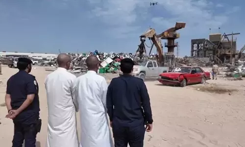 Stunt driving on the road; two arrested in Kuwait after attempting to evade police.