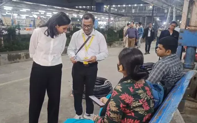 ഒക്ടോബർ 1 മുതൽ റെയിൽവേയുടെ പ്രത്യേക പരിശോധന; യാത്രക്കാർ കരുതേണ്ട രേഖകൾ! ഒക്ടോബർ 1 മുതൽ റെയിൽവേയുടെ പ്രത്യേക പരിശോധന; യാത്രക്കാർ കരുതേണ്ട രേഖകൾ!