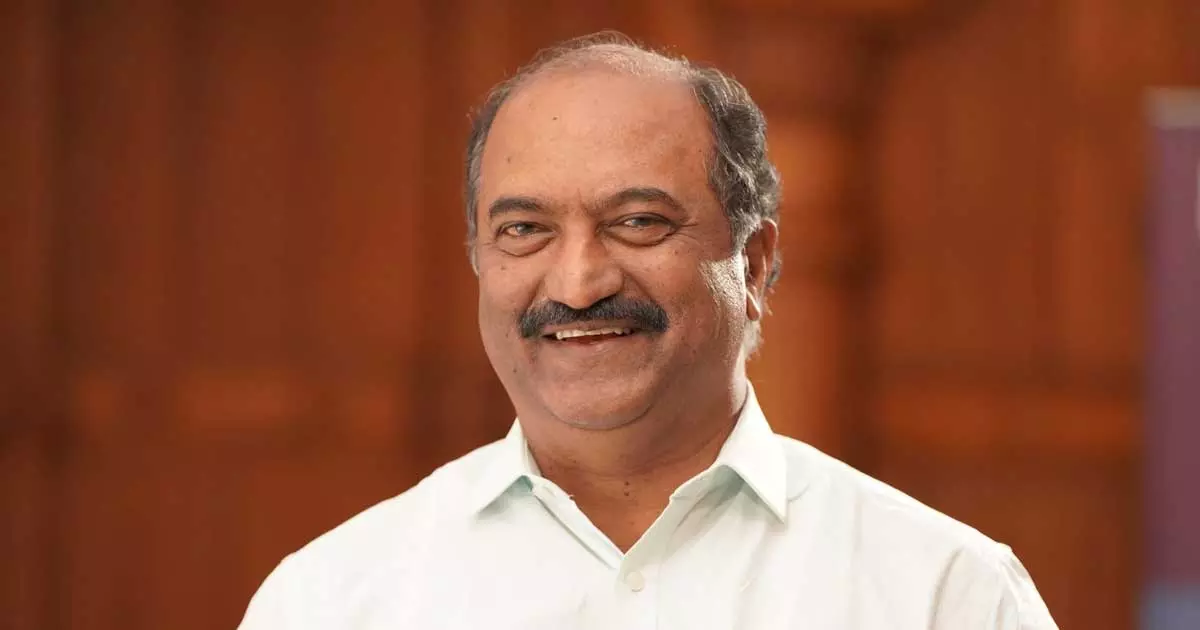 എസ്എഫ്ഐക്കെതിരായ മുഖ്യമന്ത്രിയുടെ പത്രക്കുറിപ്പ് പരിഹാസ്യം; കേരളം ഭരിക്കുന്നത് ബിജെപിയുടെ 3 എംഎൽഎമാർ: കെ.എൻ ബാലഗോപാൽ എസ്എഫ്ഐക്കെതിരായ മുഖ്യമന്ത്രിയുടെ പത്രക്കുറിപ്പ് പരിഹാസ്യം; കേരളം ഭരിക്കുന്നത് ബിജെപിയുടെ 3 എംഎൽഎമാർ: കെ.എൻ ബാലഗോപാൽ