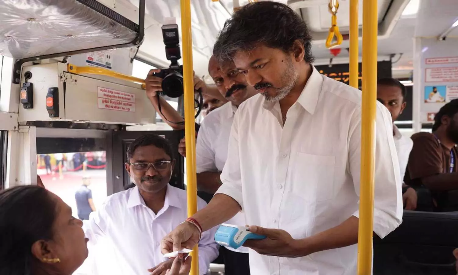 സ്ത്രീകളുടെ സൗജന്യയാത്രയ്ക്ക് ഇനി കൂടുതൽ ബസുകൾ! തമിഴ്നാട്ടിൽ വെട്രി പയനം പദ്ധതിക്ക് തുടക്കമിട്ട് സർക്കാർ സ്ത്രീകളുടെ സൗജന്യയാത്രയ്ക്ക് ഇനി കൂടുതൽ ബസുകൾ! തമിഴ്നാട്ടിൽ വെട്രി പയനം പദ്ധതിക്ക് തുടക്കമിട്ട് സർക്കാർ