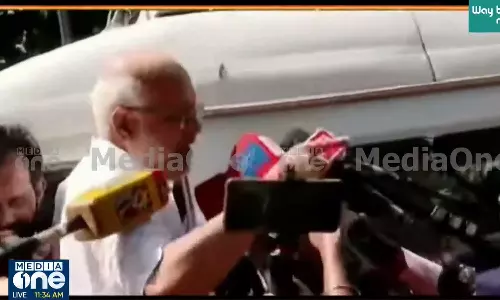 ഗ്യാനേഷ് കുമാറിന്റെ രാജി ആവശ്യപ്പെട്ട് ജന്തര് മന്തറില് ഡിവൈഎഫ്ഐ പ്രതിഷേധം; എം.എ ബേബി അടക്കമുള്ള നേതാക്കള് അറസ്റ്റില് ഗ്യാനേഷ് കുമാറിന്റെ രാജി ആവശ്യപ്പെട്ട് ജന്തര് മന്തറില് ഡിവൈഎഫ്ഐ പ്രതിഷേധം; എം.എ ബേബി അടക്കമുള്ള നേതാക്കള് അറസ്റ്റില്
