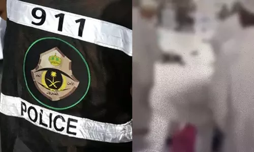 മക്ക ഹറമിൽ പരിഭ്രാന്തി സൃഷ്ടിച്ചയാൾ സുരക്ഷാ വിഭാഗത്തിന്റെ പിടിയിൽ; വ്യാജ പ്രചാരണങ്ങൾക്കെതിരെ മുന്നറിയിപ്പ് മക്ക ഹറമിൽ പരിഭ്രാന്തി സൃഷ്ടിച്ചയാൾ സുരക്ഷാ വിഭാഗത്തിന്റെ പിടിയിൽ; വ്യാജ പ്രചാരണങ്ങൾക്കെതിരെ മുന്നറിയിപ്പ്