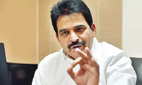 ‘പാർട്ടി കാര്യങ്ങൾ പാർട്ടി വേദിയിൽ മാത്രം’; അടൂർ പ്രകാശിന്റെ പരസ്യ വിമർശനത്തിൽ നിലപാട് വ്യക്തമാക്കി കെ.സി. വേണുഗോപാൽ ‘പാർട്ടി കാര്യങ്ങൾ പാർട്ടി വേദിയിൽ മാത്രം’; അടൂർ പ്രകാശിന്റെ പരസ്യ വിമർശനത്തിൽ നിലപാട് വ്യക്തമാക്കി കെ.സി. വേണുഗോപാൽ