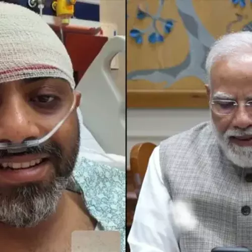 ‘സ്വന്തം ജീവൻ അപകടത്തിലായിട്ടും യാത്രക്കാരെ കൈവിട്ടില്ല’; നടുക്കുന്ന അനുഭവം മോദിയോട് പങ്കുവെച്ച് പൈലറ്റ് സ്മിത് മച്ചാർ