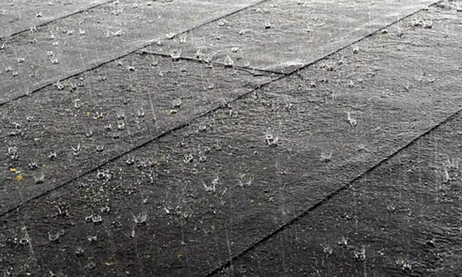 Rain likely in various provinces of Saudi Arabia; flooding and hailstorms possible. Rain likely in various provinces of Saudi Arabia; flooding and hailstorms possible.