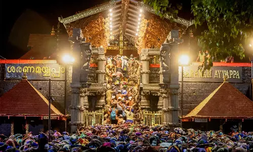 ശബരിമല സ്വർണക്കവർച്ച; രണ്ട് കേസുകളിലും അന്തിമ കുറ്റപത്രം ഉടൻ ശബരിമല സ്വർണക്കവർച്ച; രണ്ട് കേസുകളിലും അന്തിമ കുറ്റപത്രം ഉടൻ