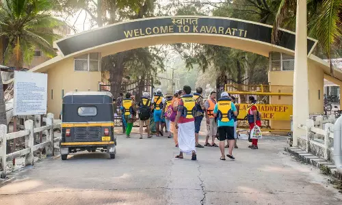 കവരത്തിയിൽ വീണ്ടും പൊലീസ് നടപടി; എൻവൈസി നേതാവ് ഉൾപ്പെടെ നാലുപേർ കൂടി അറസ്റ്റിൽ കവരത്തിയിൽ വീണ്ടും പൊലീസ് നടപടി; എൻവൈസി നേതാവ് ഉൾപ്പെടെ നാലുപേർ കൂടി അറസ്റ്റിൽ