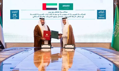 Cooperation in electricity and railway sectors; Saudi Arabia and UAE sign MoU. Cooperation in electricity and railway sectors; Saudi Arabia and UAE sign MoU.