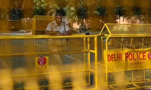 സിജെപി പ്രതിഷേധത്തിന് അനുമതിയില്ല; തലസ്ഥാനത്ത് 20,000 സുരക്ഷാ ഉദ്യോഗസ്ഥർ; 12 തടങ്കൽ കേന്ദ്രങ്ങൾ തുറന്ന് ഡൽഹി പൊലീസ് സിജെപി പ്രതിഷേധത്തിന് അനുമതിയില്ല; തലസ്ഥാനത്ത് 20,000 സുരക്ഷാ ഉദ്യോഗസ്ഥർ; 12 തടങ്കൽ കേന്ദ്രങ്ങൾ തുറന്ന് ഡൽഹി പൊലീസ്