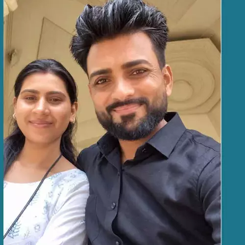 നവ ദമ്പതികളുടെ മൃതദേഹം നദിയിൽ; കാലുകൾ ഇരുമ്പ് ചങ്ങലയിട്ട് പൂട്ടിയ നിലയിൽ