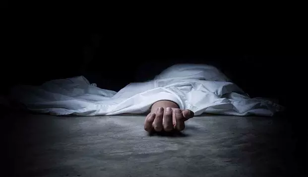 കോഴിക്കോട് കൊയിലാണ്ടിയിൽ ട്രെയിൻ തട്ടി രണ്ടുപേർക്ക് ദാരുണാന്ത്യം കോഴിക്കോട് കൊയിലാണ്ടിയിൽ ട്രെയിൻ തട്ടി രണ്ടുപേർക്ക് ദാരുണാന്ത്യം