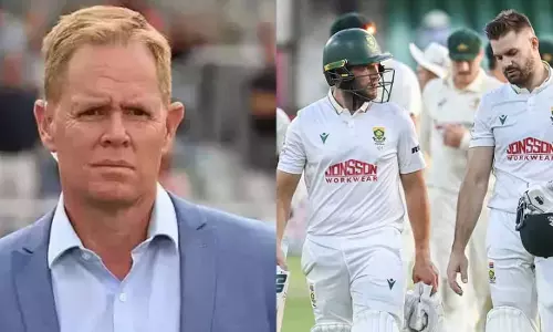 Situation where Test matches are stopped early due to bad light; Pollock offers an alternative suggestion. Situation where Test matches are stopped early due to bad light; Pollock offers an alternative suggestion.
